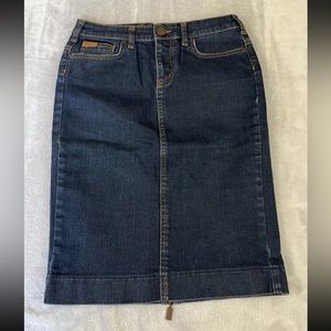 Zara womens blue denim skirt size 4